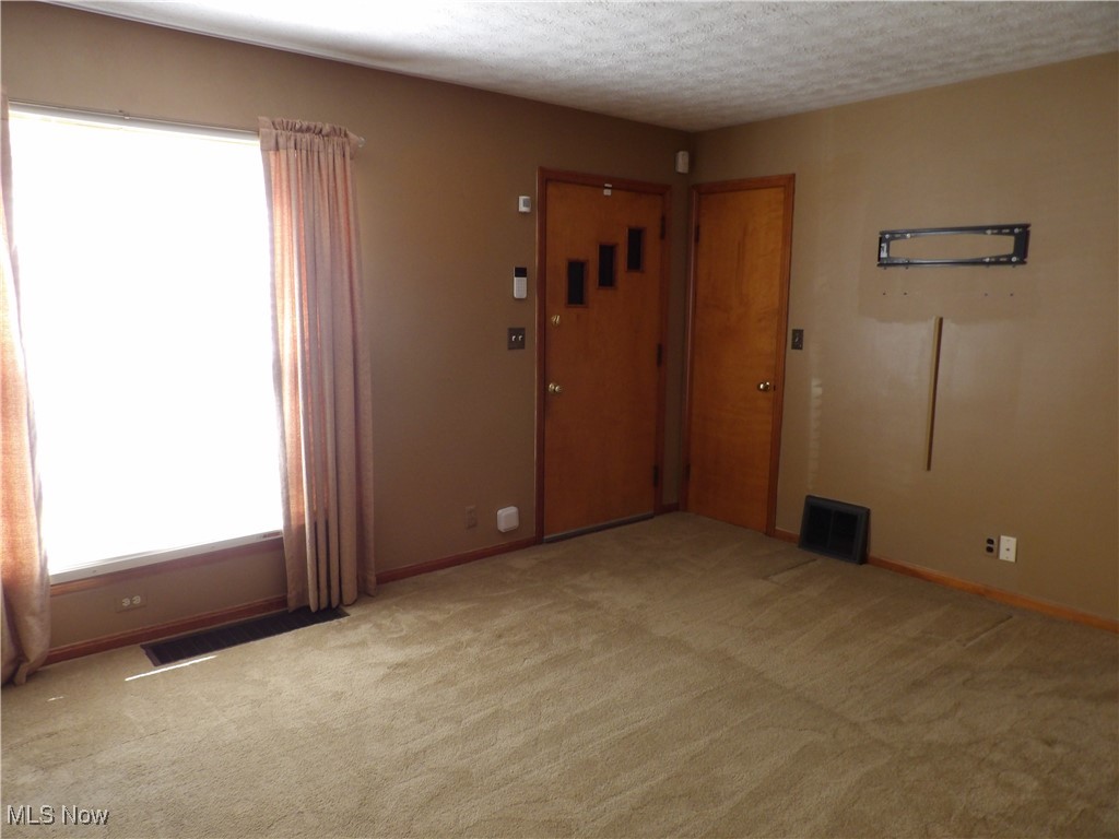 2161 Eastlawn Avenue Akron OH 44305