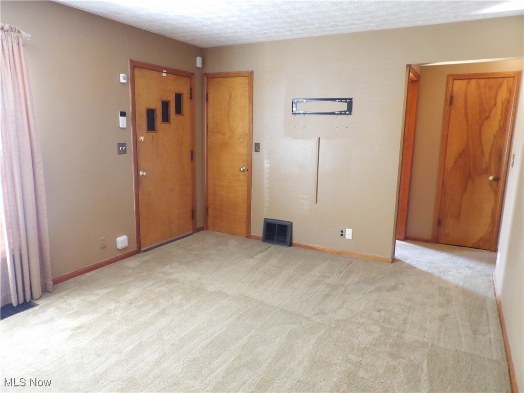 2161 Eastlawn Avenue Akron OH 44305