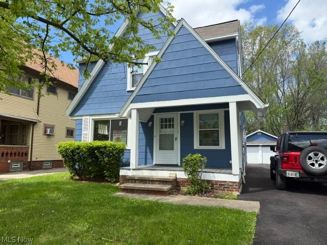 17901 Delavan Avenue Cleveland OH 44119