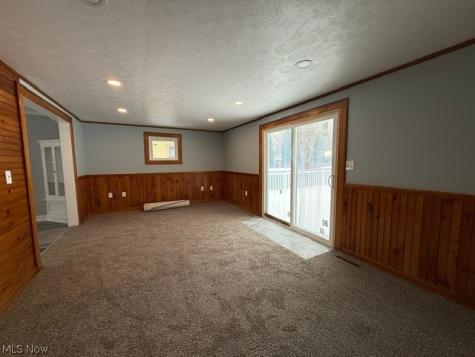 17901 Delavan Avenue Cleveland OH 44119