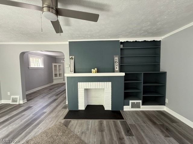 17901 Delavan Avenue Cleveland OH 44119