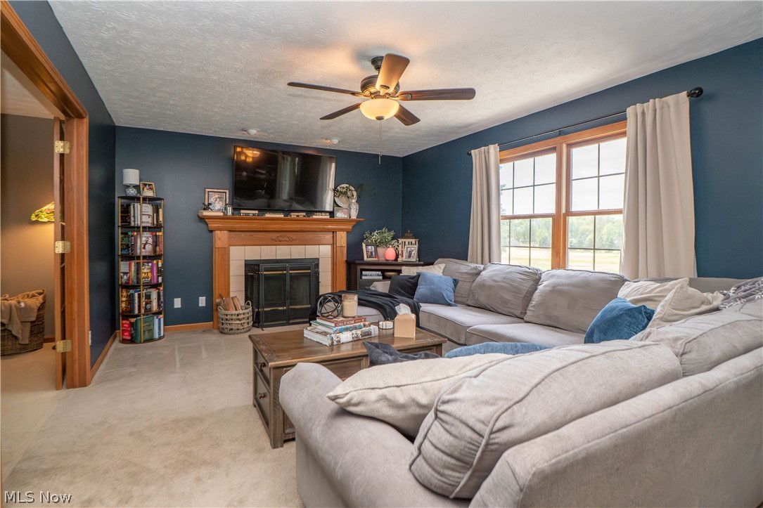 304 Rodeo Circle Louisville OH 44641