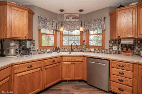304 Rodeo Circle Louisville OH 44641