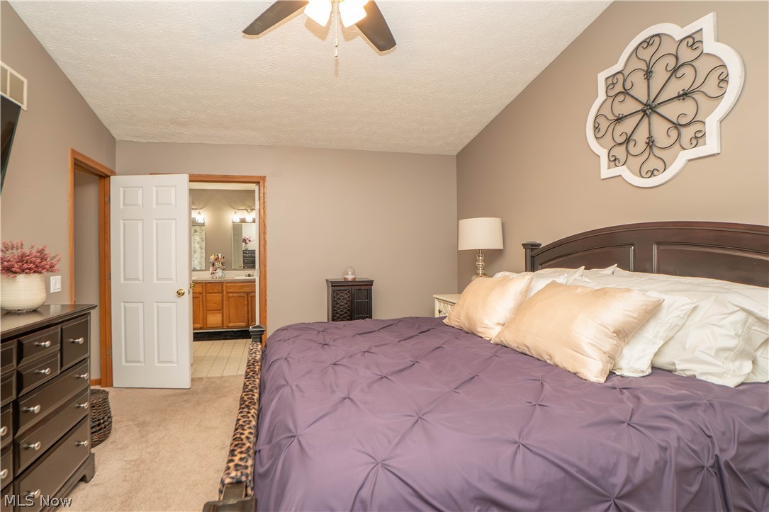 304 Rodeo Circle Louisville OH 44641