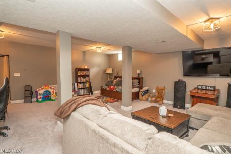 304 Rodeo Circle Louisville OH 44641