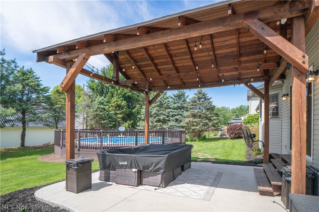 304 Rodeo Circle Louisville OH 44641