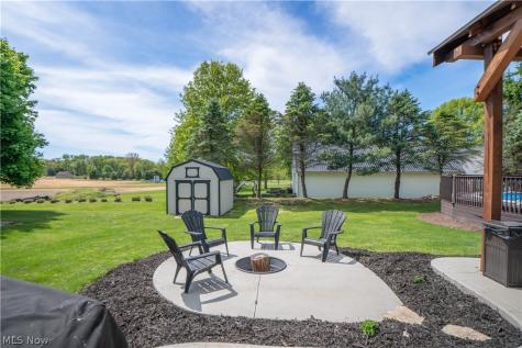 304 Rodeo Circle Louisville OH 44641