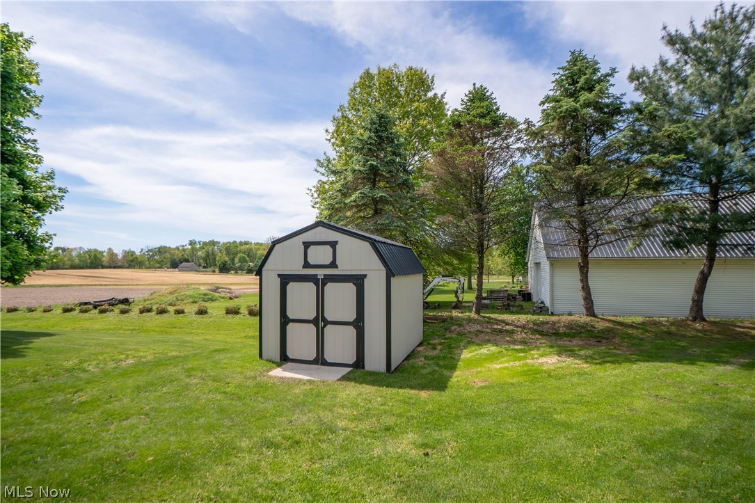 304 Rodeo Circle Louisville OH 44641