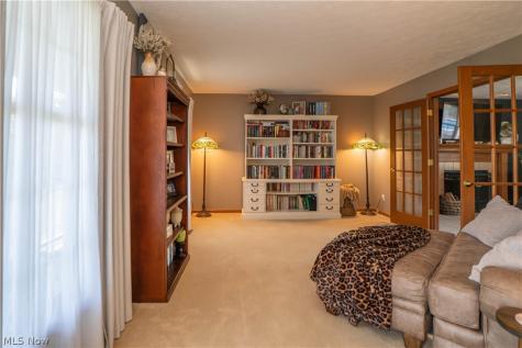 304 Rodeo Circle Louisville OH 44641