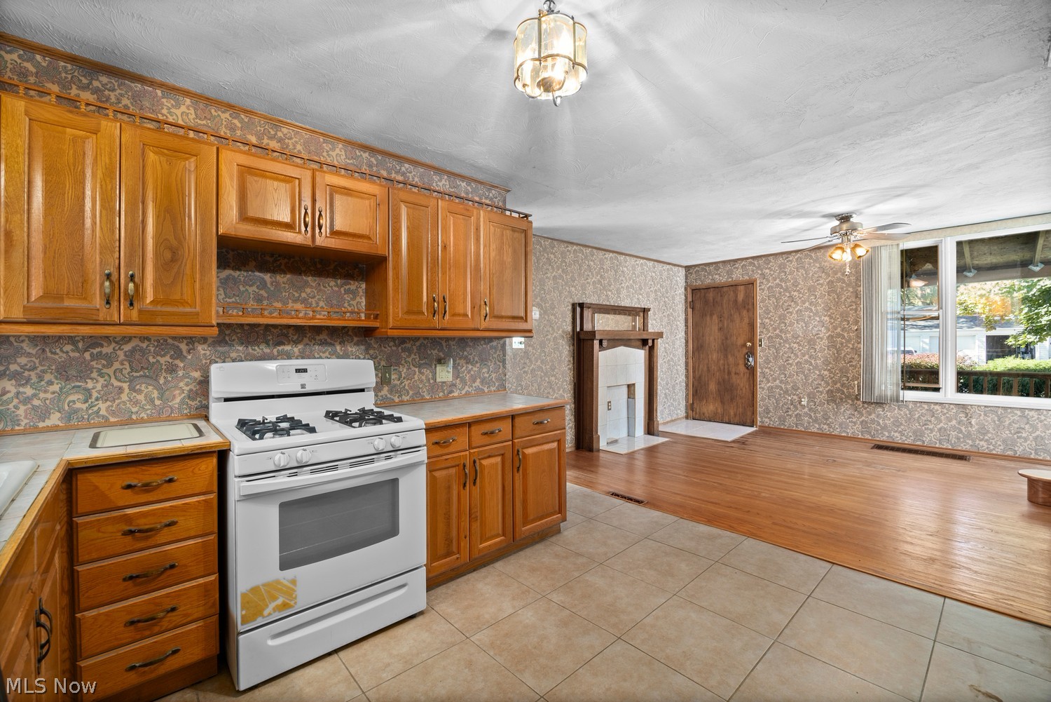 309 Day Drive Lorain OH 44052