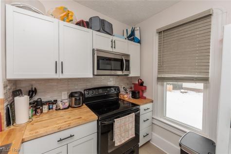 21082 Westwood Drive Strongsville OH 44149