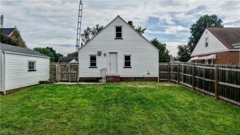 2929 Helen Place NW Canton OH 44708
