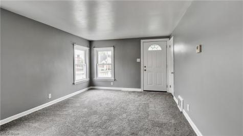 2929 Helen Place NW Canton OH 44708