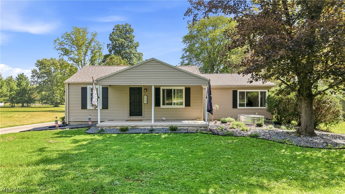 927 Warner Road SE Brookfield OH 44403