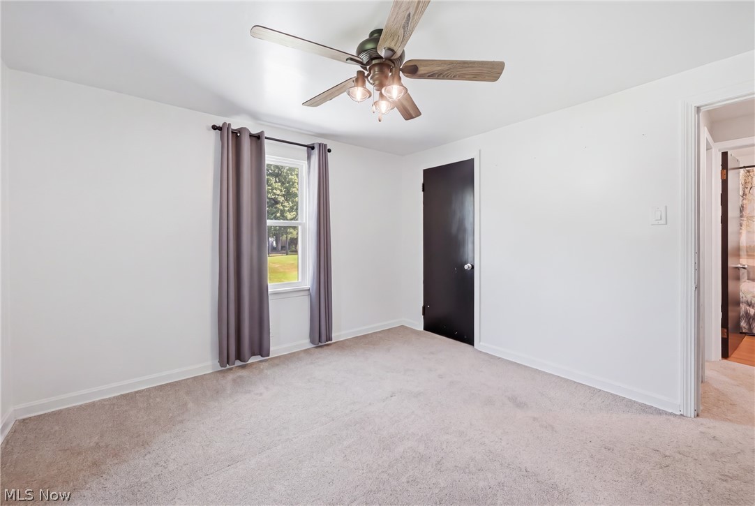 927 Warner Road SE Brookfield OH 44403