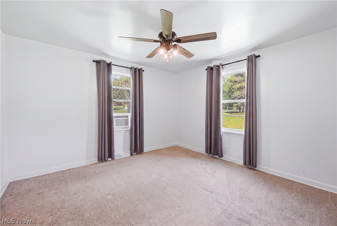 927 Warner Road SE Brookfield OH 44403