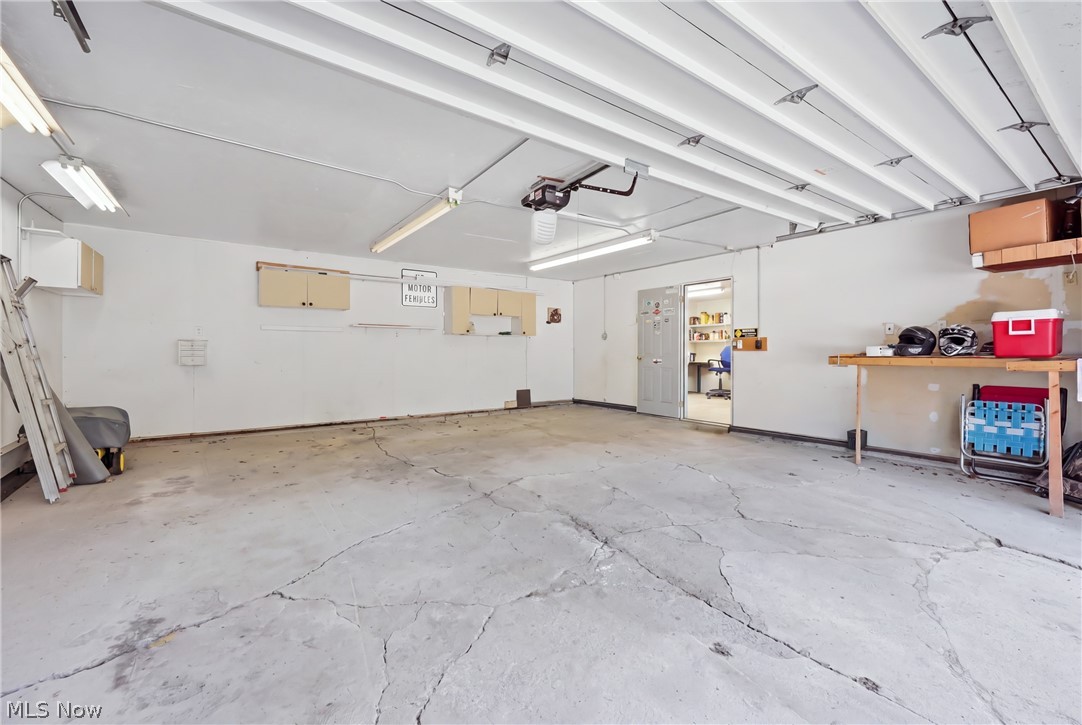 927 Warner Road SE Brookfield OH 44403