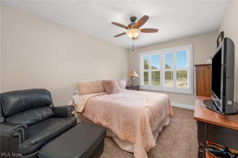 20521 Leana Court Strongsville OH 44149
