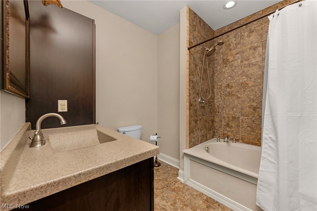 20521 Leana Court Strongsville OH 44149