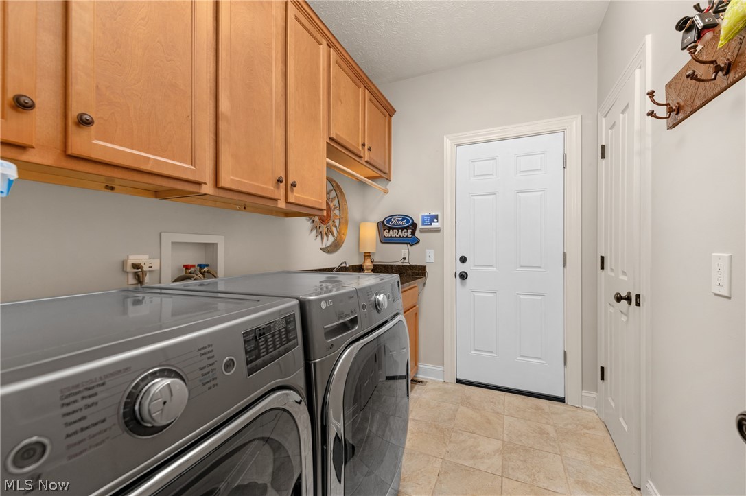 20521 Leana Court Strongsville OH 44149