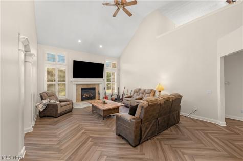 20521 Leana Court Strongsville OH 44149