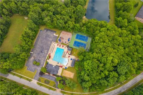 20521 Leana Court Strongsville OH 44149