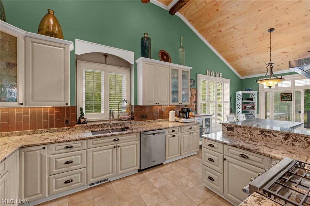 20521 Leana Court Strongsville OH 44149