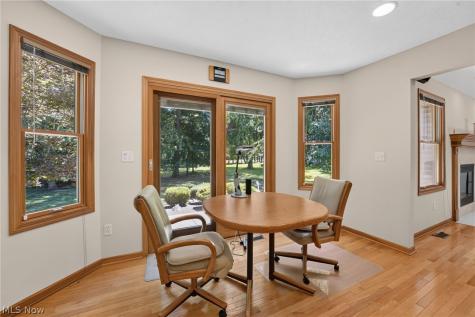 6575 Ruth Drive Seven Hills OH 44131