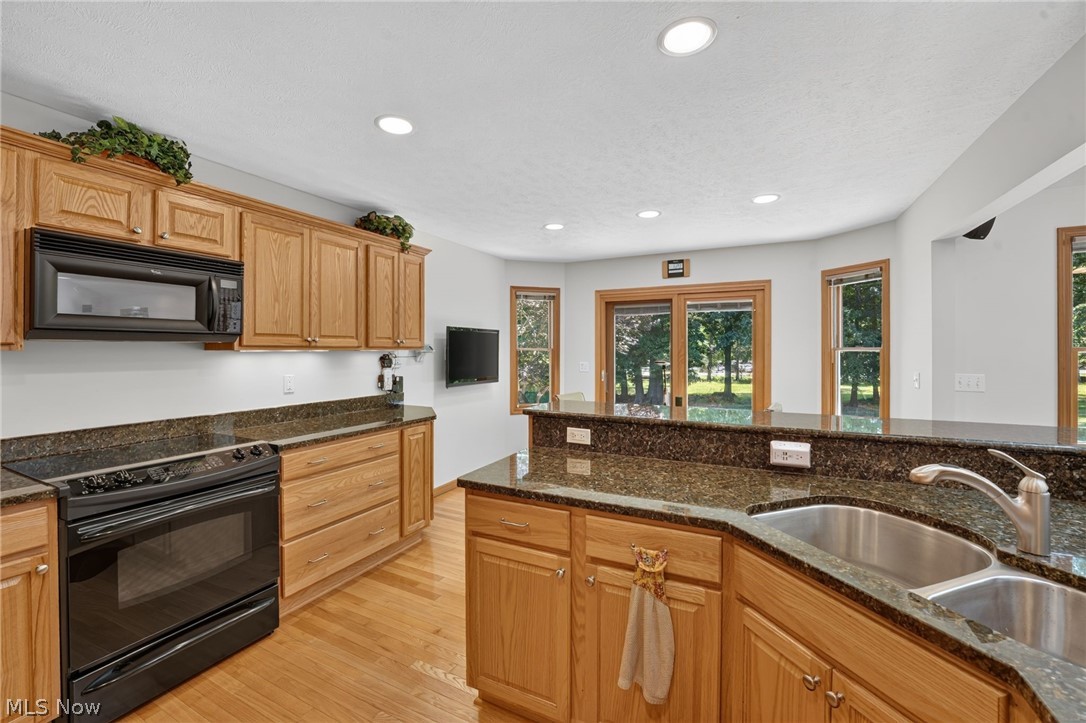 6575 Ruth Drive Seven Hills OH 44131