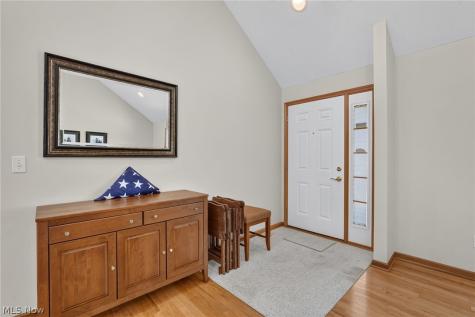 6575 Ruth Drive Seven Hills OH 44131