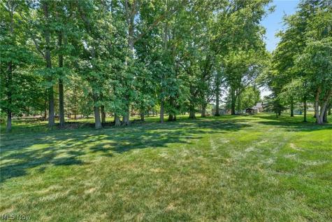 6575 Ruth Drive Seven Hills OH 44131