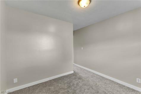 4133 Brockley Avenue Sheffield Lake OH 44054