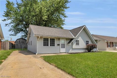 4133 Brockley Avenue Sheffield Lake OH 44054