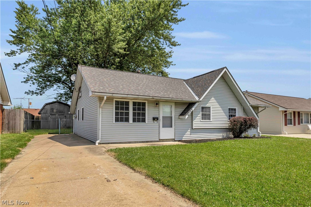 4133 Brockley Avenue Sheffield Lake OH 44054