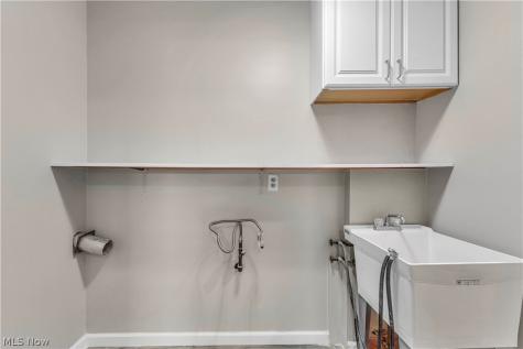 4133 Brockley Avenue Sheffield Lake OH 44054