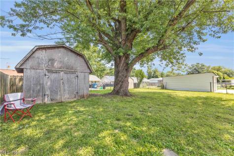 4133 Brockley Avenue Sheffield Lake OH 44054