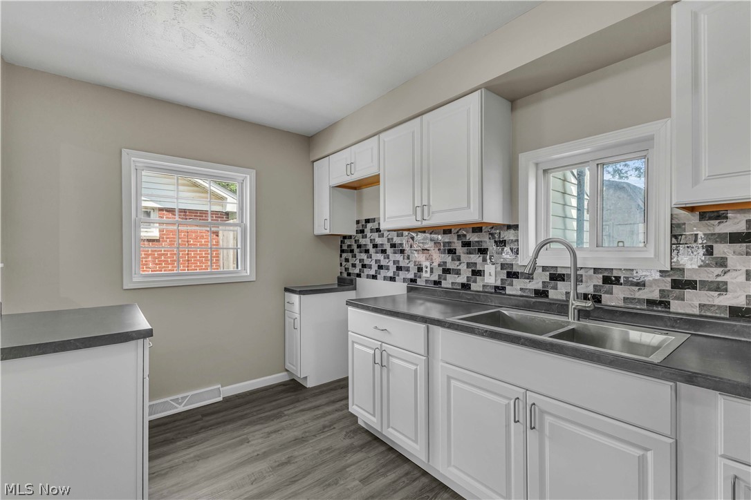 4133 Brockley Avenue Sheffield Lake OH 44054