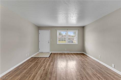 4133 Brockley Avenue Sheffield Lake OH 44054