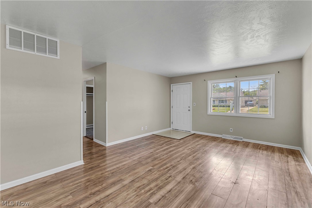 4133 Brockley Avenue Sheffield Lake OH 44054