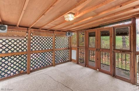 7 Choctaw Trail Malvern OH 44644