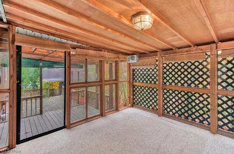 7 Choctaw Trail Malvern OH 44644