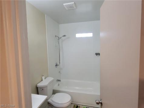 12509 Hirst Avenue Cleveland OH 44135