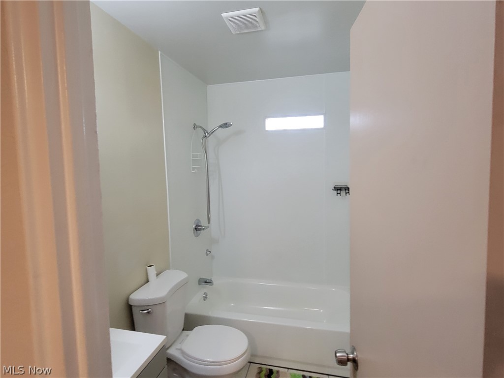 12509 Hirst Avenue Cleveland OH 44135