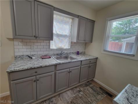 12509 Hirst Avenue Cleveland OH 44135
