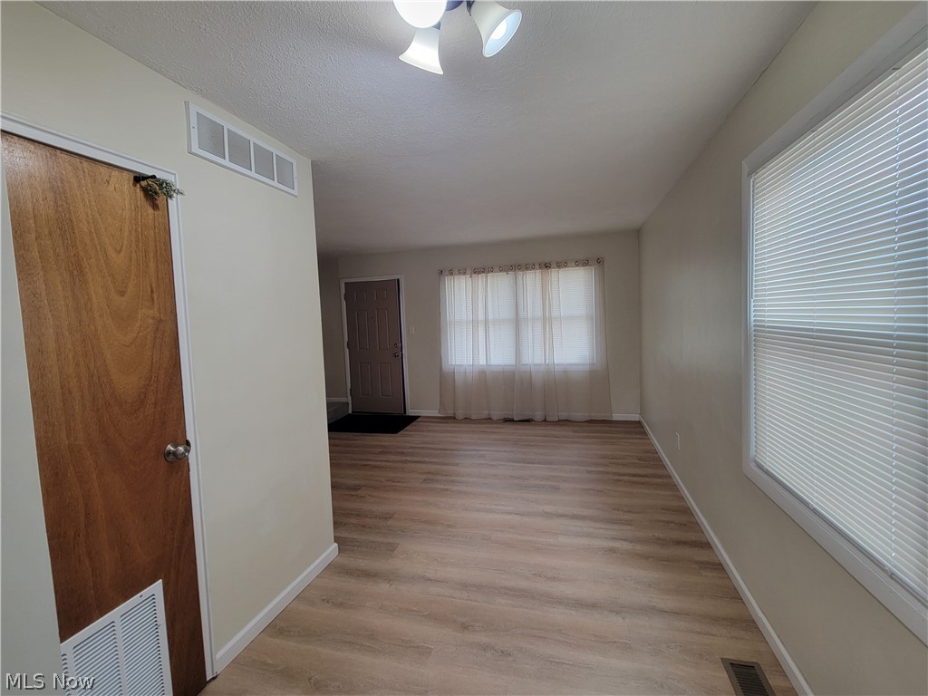 12509 Hirst Avenue Cleveland OH 44135