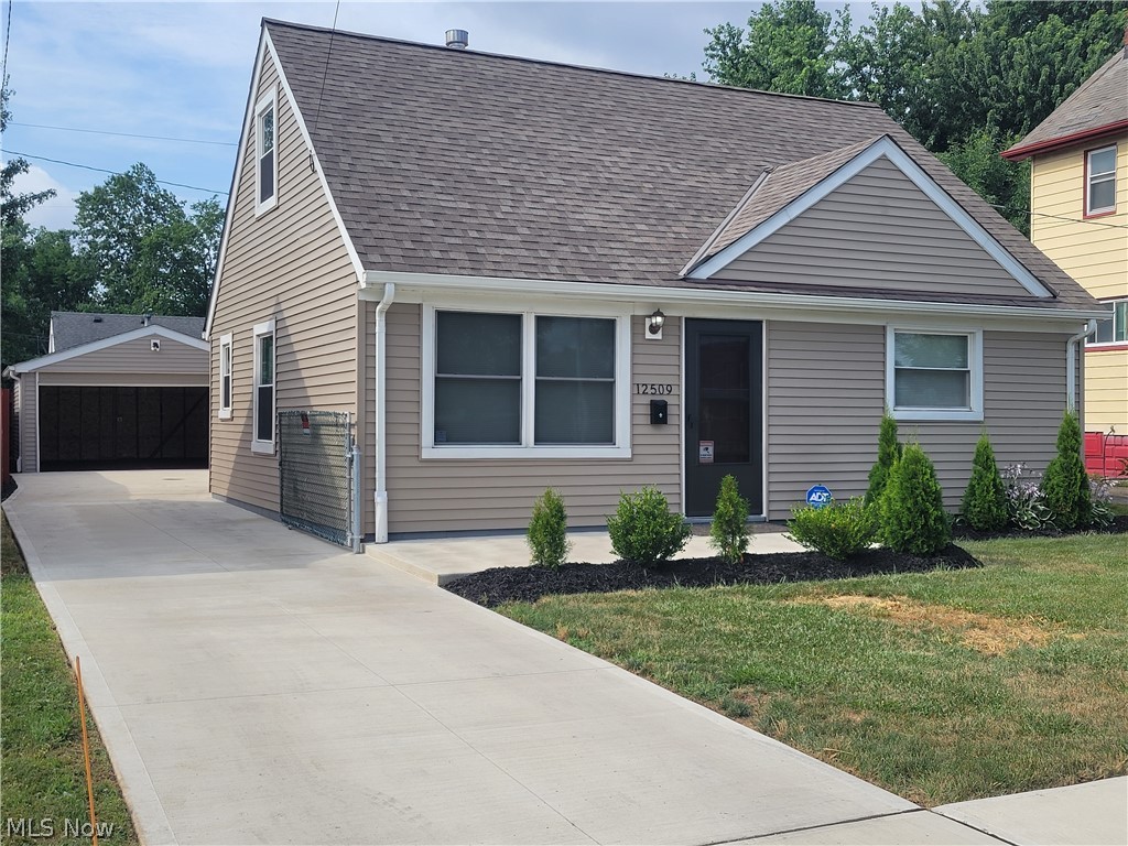 12509 Hirst Avenue Cleveland OH 44135