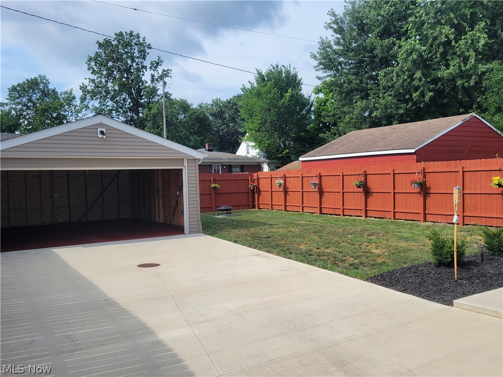 12509 Hirst Avenue Cleveland OH 44135