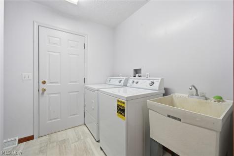 8720 Bechtel Road Elyria OH 44035