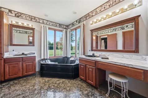 8720 Bechtel Road Elyria OH 44035