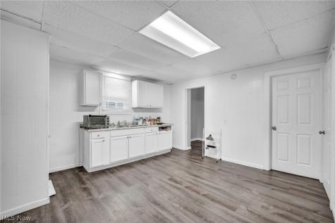 12822 Ferris Avenue Cleveland OH 44105